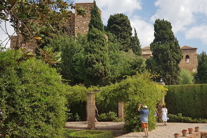 Malaga Shore Excursion: scenic & walking tour, Alcazaba visit with wine tasting - Image 5