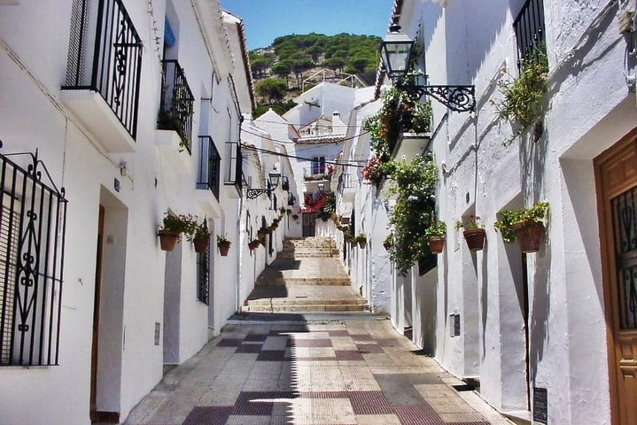 Mijas Village Private Tour from Malaga and Surrounding Areas - Image 4