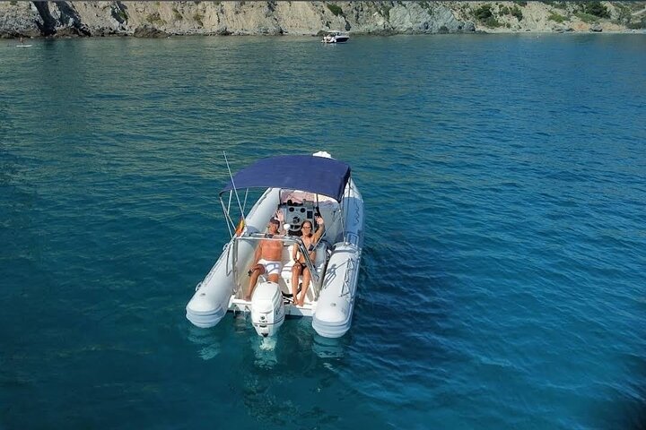 Ocean Runner 460 Boat Rental along the Granada Coast - Image 3