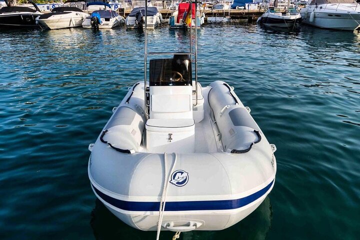 Ocean Runner 460 Boat Rental along the Granada Coast - Image 2