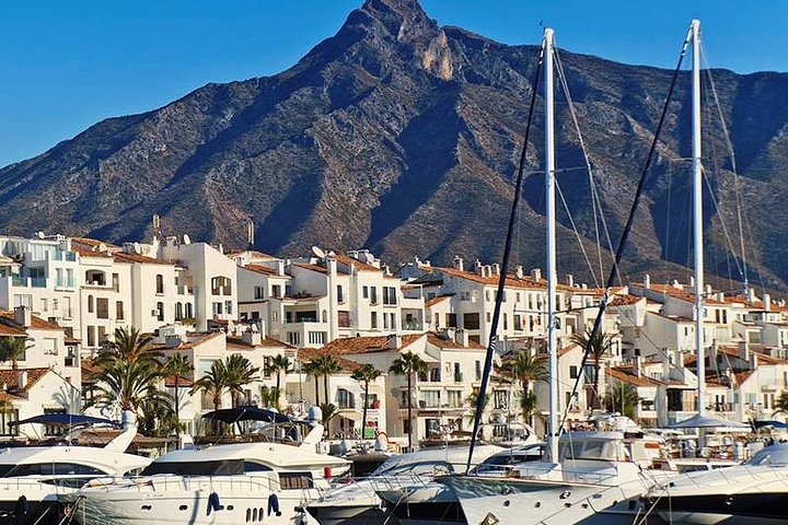Private tours from Malaga to Marbella and Puerto Banus for up to 8 persons - Image 1