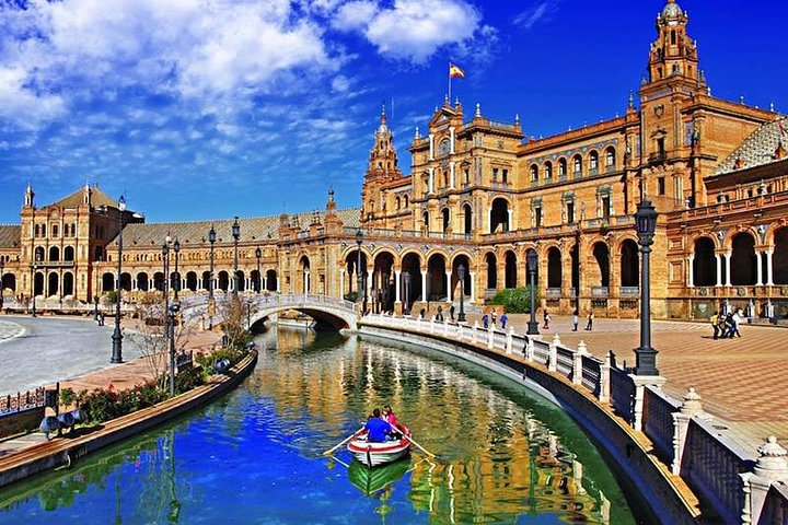 Private tours from Malaga to Seville for up to 8 persons - Image 3