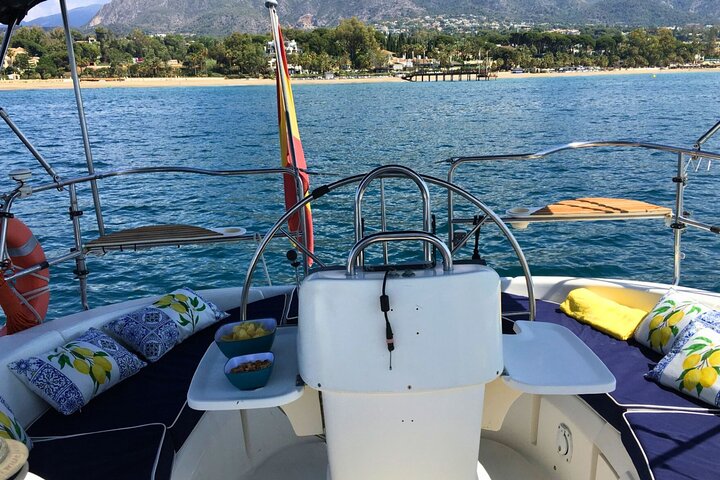 Sailing boat 2 hours from Puerto Banús Marbella - Image 3