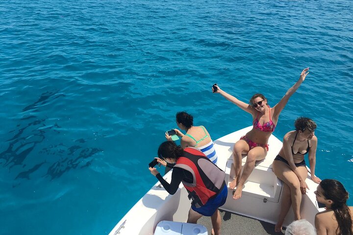 Discover South Ari Atoll - Full Day Tour from Male city - Image 5