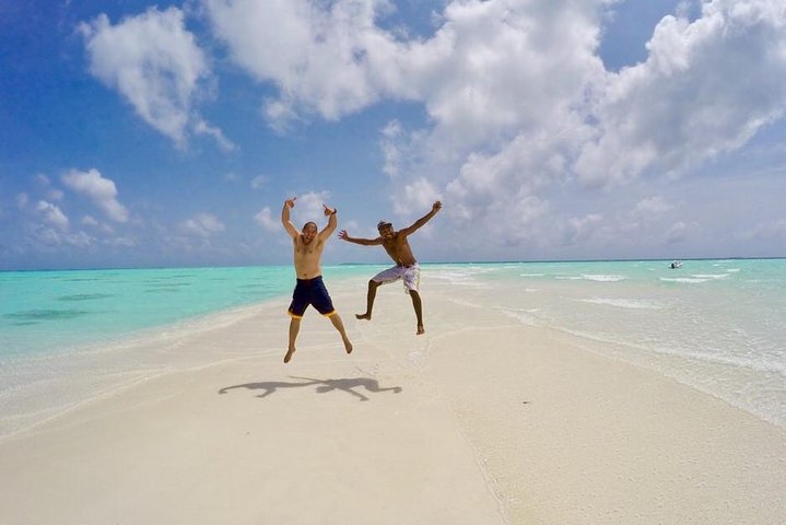 Sandbank Snorkeling and Sunset Cruise - Image 1