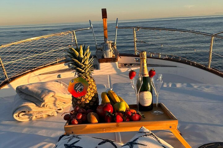  Romantic Sunset Estepona (Private + Bottle of cava + Fruit) - Image 5