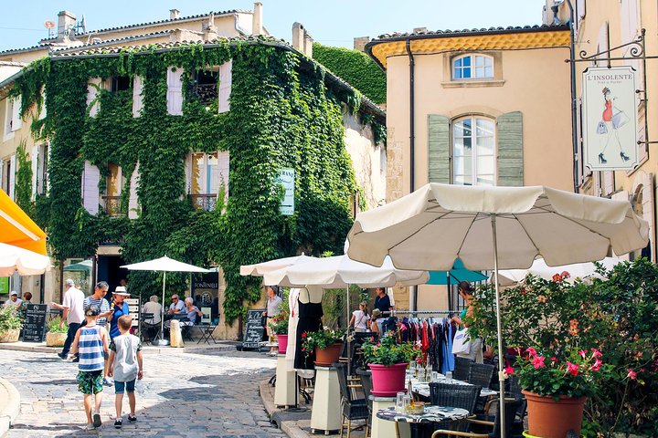 Avignon, Fontaine de Vaucluse & L'Isle sur la Sorgue's brocante & antiques - Image 4