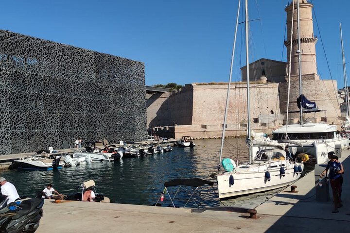 Daytime 13H - 17H Boat cruise on the Archipel & Calanques  - Image 1