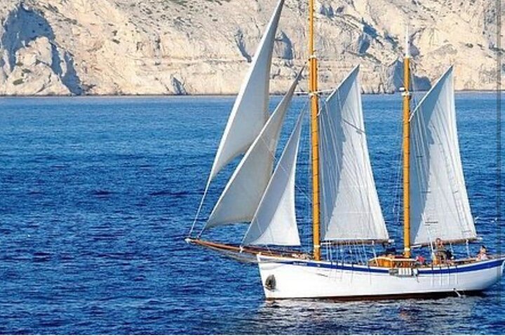 Daytime 13H - 17H Boat cruise on the Archipel & Calanques  - Image 2
