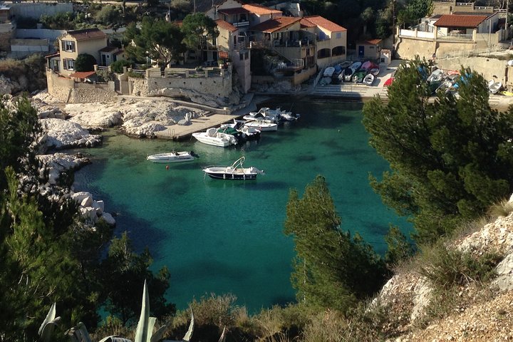 Discovery of the coves of the Blue Coast by boat - Image 5