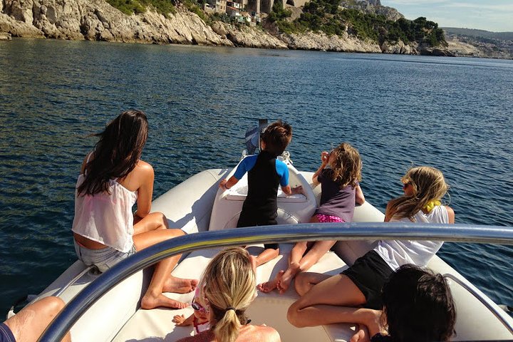 Discovery of the coves of the Blue Coast by boat - Image 3