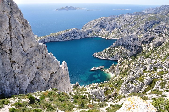 Full-Day Private Marseille Shore Excursion: Aix-en-Provence, Cassis, Calanques - Image 3