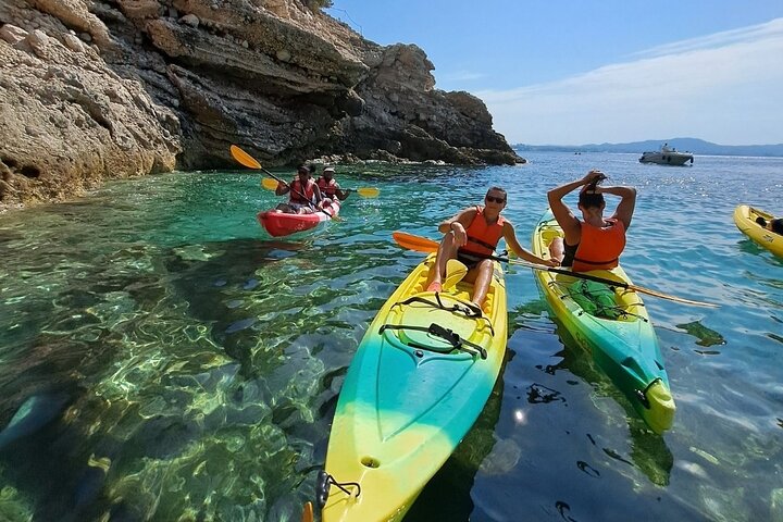 Guided kayak excursion in creeks - Image 1