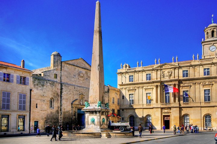 Marseille Shore Excursion: Private Day Trip to Arles, Les Baux de Provence and Saint Remy de Provence - Image 1