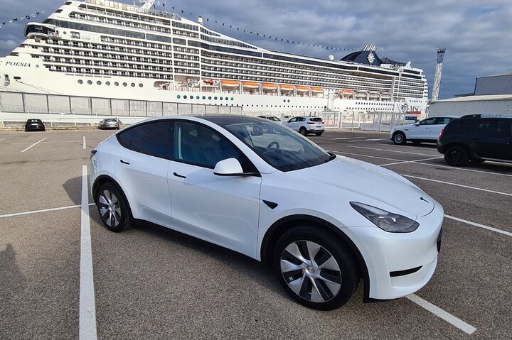Private Tesla Tour from Marseille to Cassis - Image 3