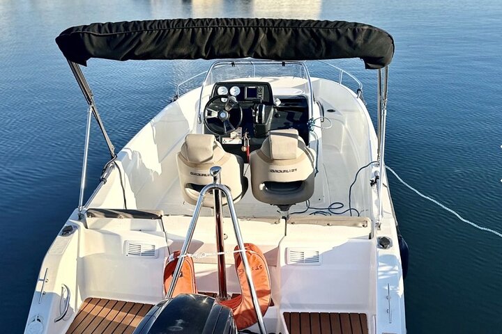 Sunset boat cruise to the Island of Frioul & Chateau d'if - Image 2