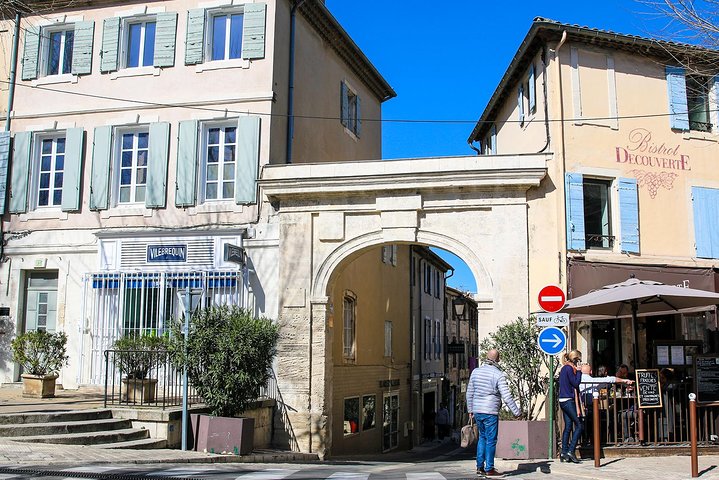 The Medieval villages of Les Baux,St Rémy de Provence & Domaine Oddo winery tour - Image 3
