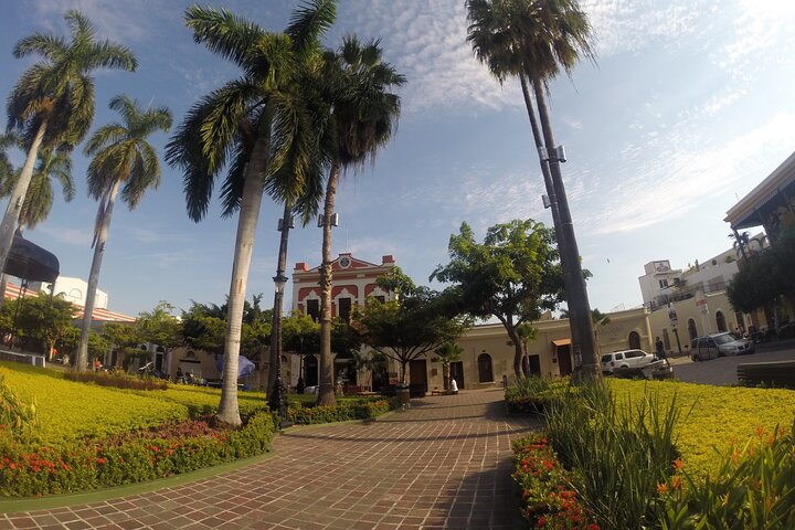 A three-hour bike tour of Mazatlan's city center - Image 3