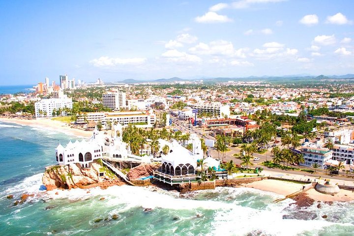 Day Pass at Mazatlan Beach Front Resort with Lunch - Image 1