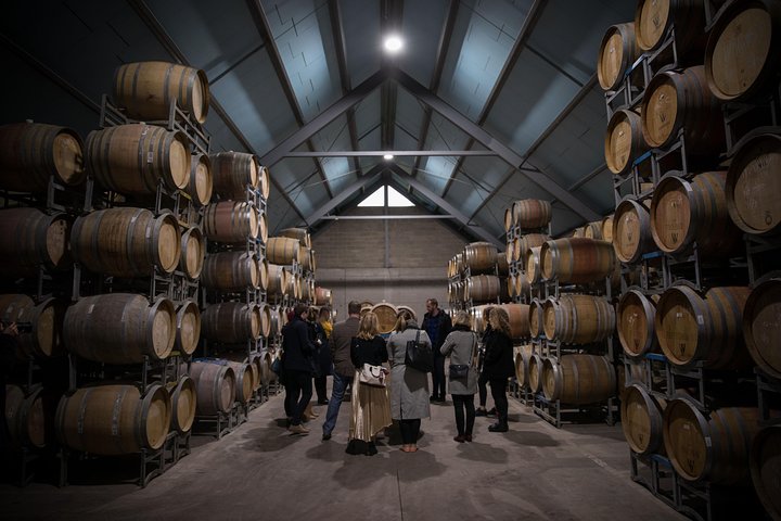 Chauffeur Driven Yarra Valley Group Wine Tour - Up to 7 - Image 1