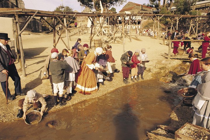 Private Ballarat and Sovereign Hill Tour from Melbourne - Image 2