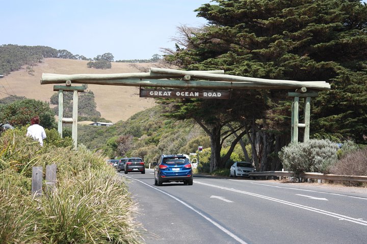 Private Great Ocean Road Day Trip from Melbourne - Image 2