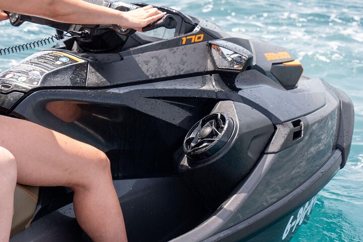 4 Jet-skis Seadoo GTI for 1 hour Miami Beach (No Hidden Fees) - Image 3