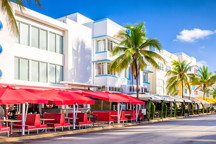 Art Deco Tour: Step Back in Time to the Roaring Twenties - Image 1