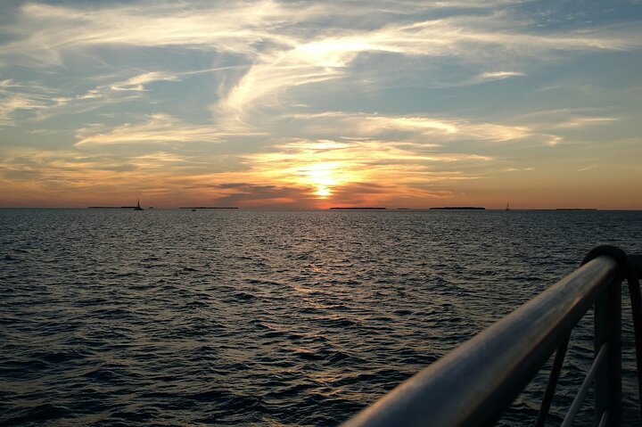 Key West Parasailing Shared Experience with Conch Train from Miami - Image 5