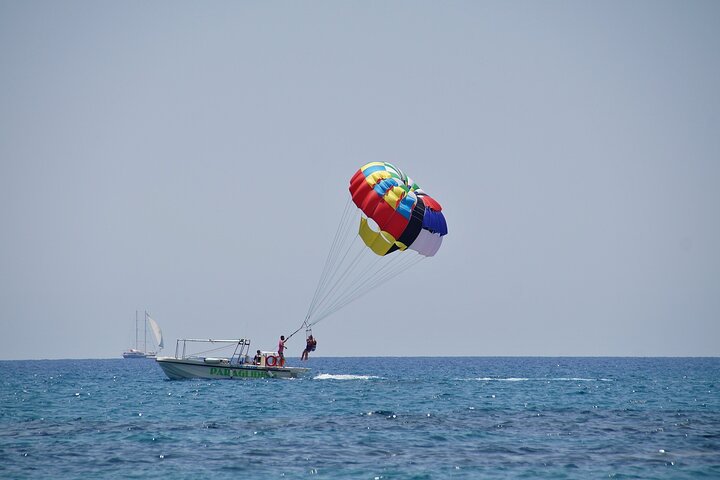Key West Parasailing Shared Experience with Conch Train from Miami - Image 2