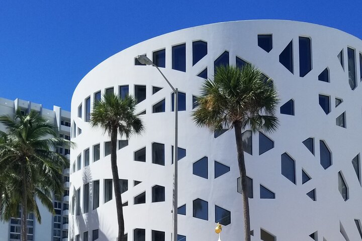Miami and Miami Beach Private Sightseeing Tour in a Luxury Minivan - Image 1