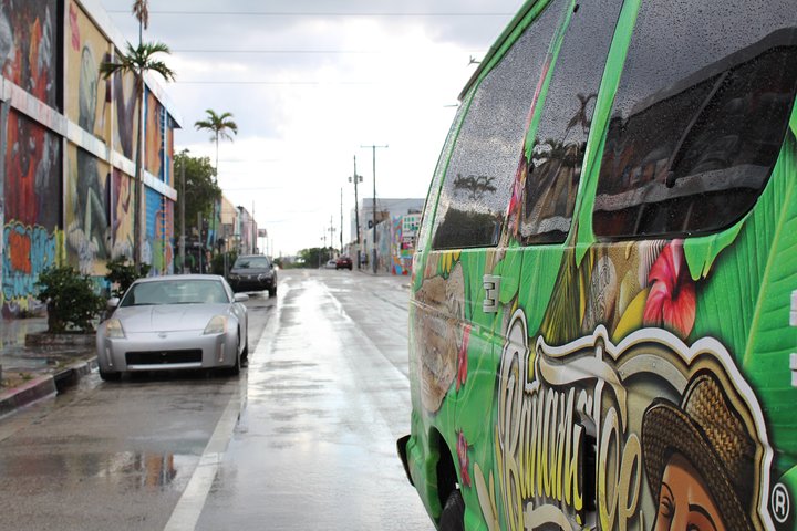 Miami City and Small-Group Speedboat Tour - Image 1