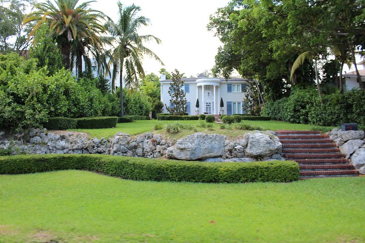 Miami City and Small-Group Speedboat Tour - Image 4