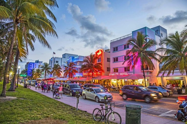 Miami City Tour + Boat Tour  - Image 4