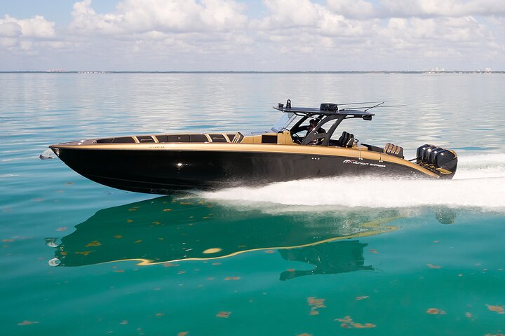 Midnight Sun Charters - 43ft ORO - Image 3