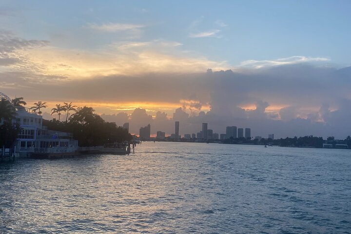 Millionaire Homes and Miami Skyline on 1920’s Yacht Guided Tour - Image 2