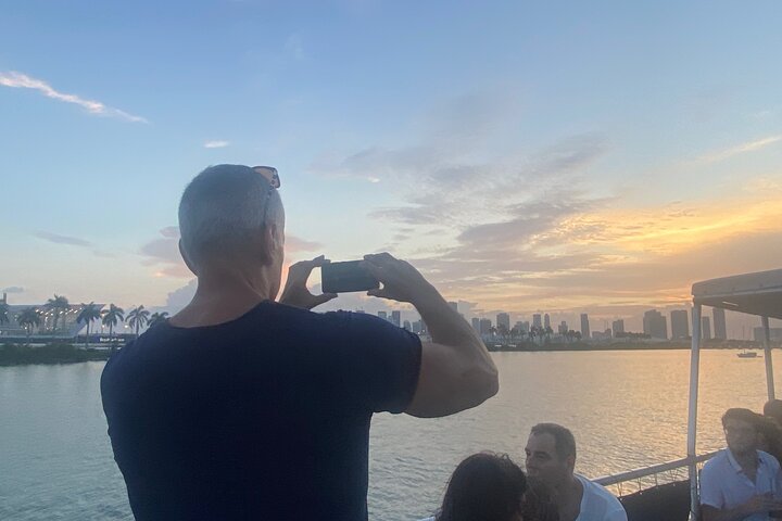 Millionaire Homes and Miami Skyline on 1920’s Yacht Guided Tour - Image 3