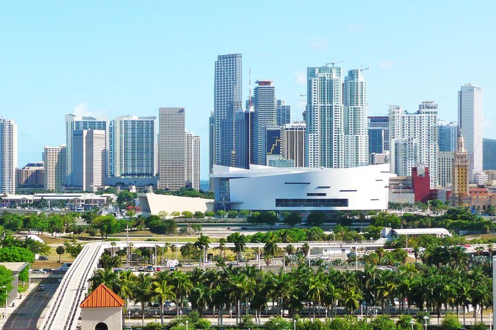 Private 4-hours City Tour of Miami with private driver/guide - Image 4