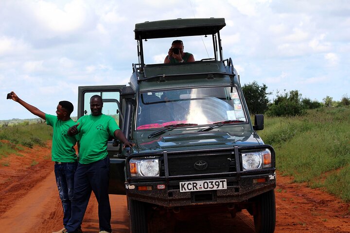 1 Day Tsavo East Safari - Image 1