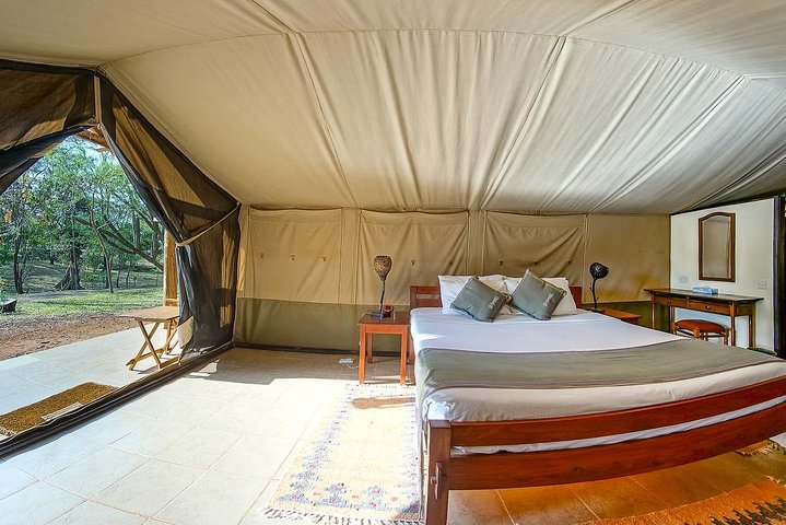 3 Days Tsavo East -Tsavo West Ziwani Package ( Minimum 2 persons) - Image 1