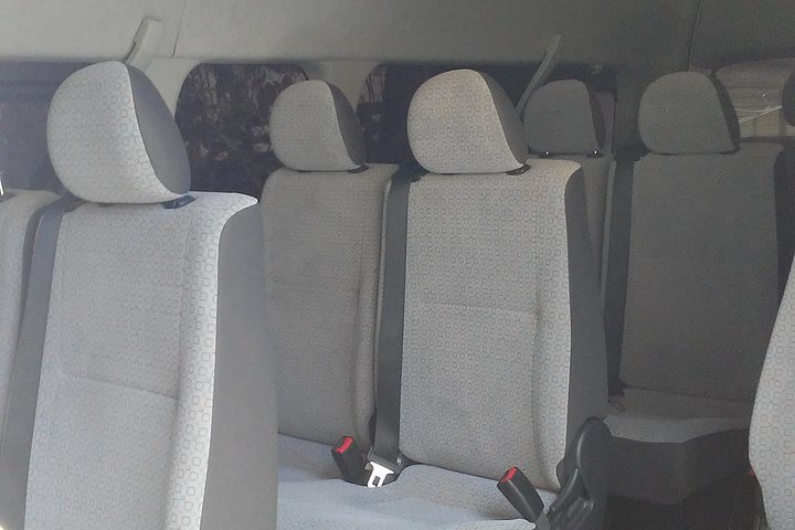 Airport Transfers for less - Image 3