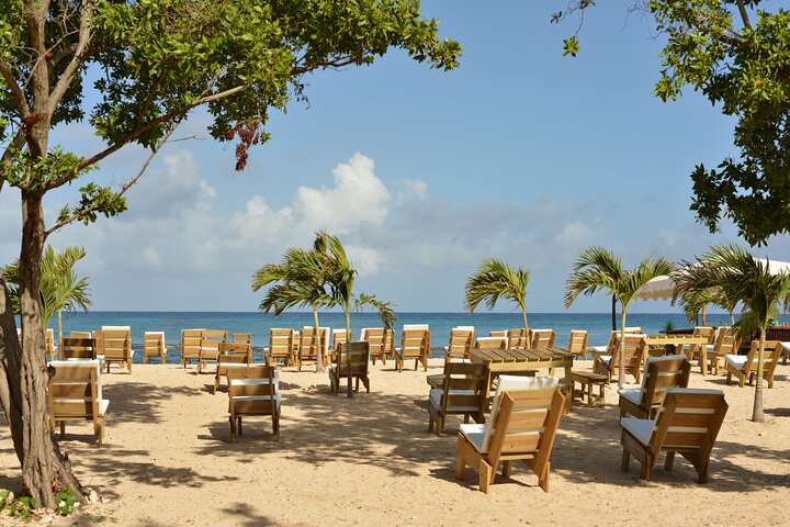 Bamboo Beach Club with Lunch and Cocktails from Montego Bay - Image 4