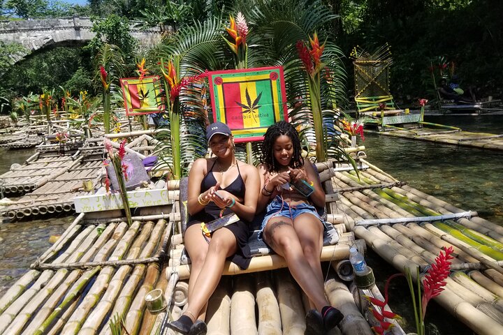 Bamboo River rafting with Limestone massage - Image 1
