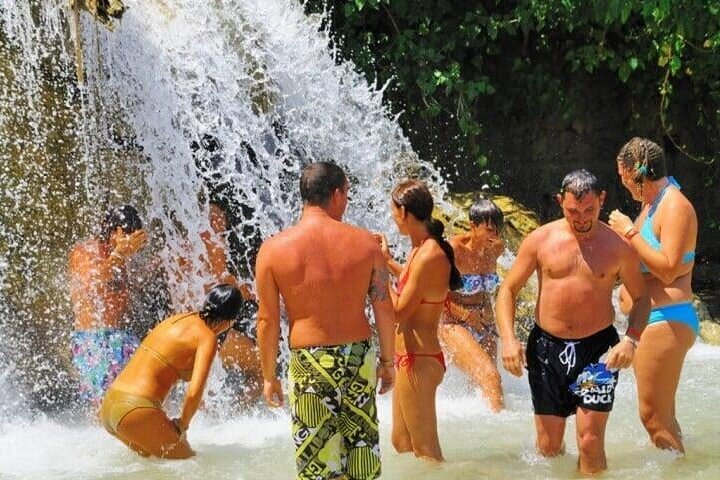 Blue Hole and Dunn's Falls tour from Falmouth - Image 4