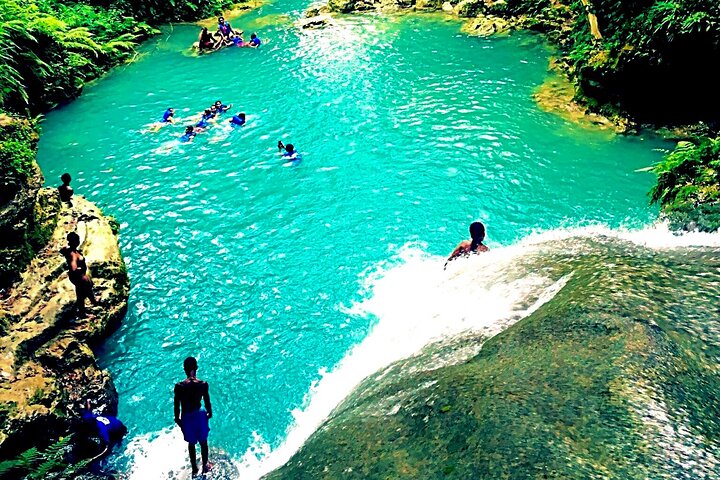 Blue Hole Ocho Rios Day Trip From Montego Bay - Image 3