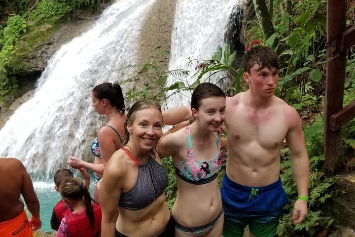 Chuck Norris Secret Falls/Blue Hole - Image 2