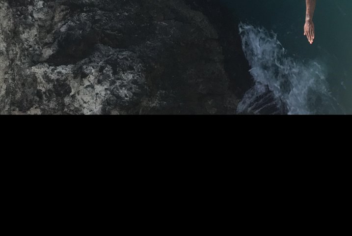Cliff jumping, Seven miles of white sandy beach, food tasting - Image 2