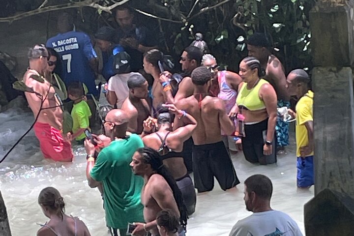 Dunns River and Blue Hole Day Tour - Image 1