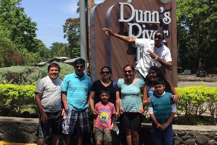 Dunn's River Falls and Jamaica Sightseeing Private Tour - Image 5