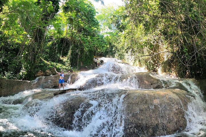 Dunns River Falls Private Tour ** {Admision Included }** - Image 5